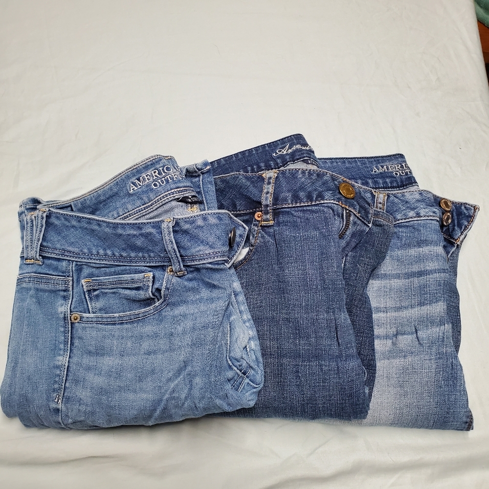 Bundle of AE jeans